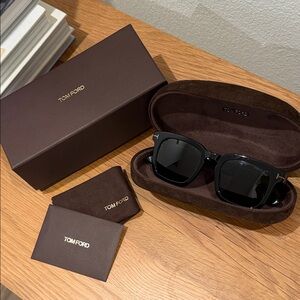 Tom Ford Black Tie Sunglasses - LIKE NEW (all original packaging)